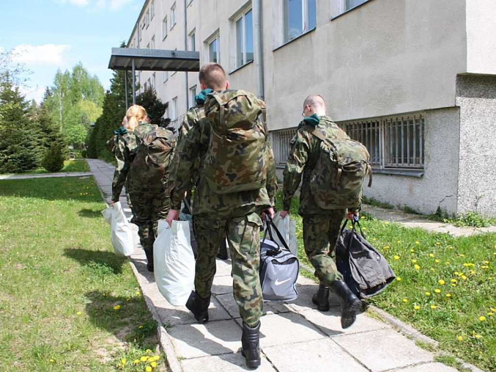 Zegrze: Rekordowa liczba rekrutów w Centrum Szkolenia Łączności i Informatyki