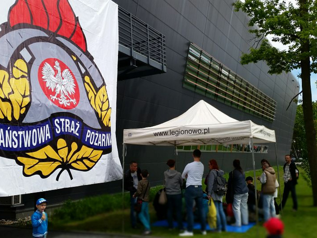 Legionowski: Święto strażaków. Czerwone samochody pod Areną