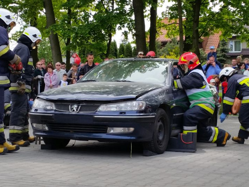 Legionowski: Święto strażaków. Czerwone samochody pod Areną