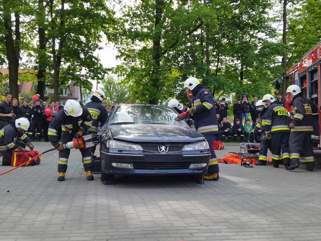Legionowski: Święto strażaków. Czerwone samochody pod Areną