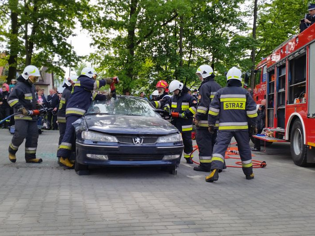 Legionowski: Święto strażaków. Czerwone samochody pod Areną