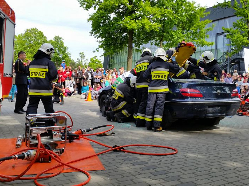 Legionowski: Święto strażaków. Czerwone samochody pod Areną