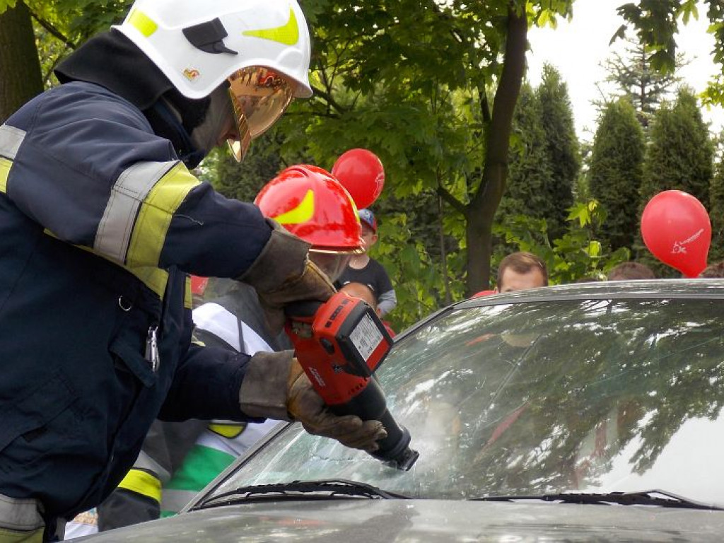 Legionowski: Święto strażaków. Czerwone samochody pod Areną