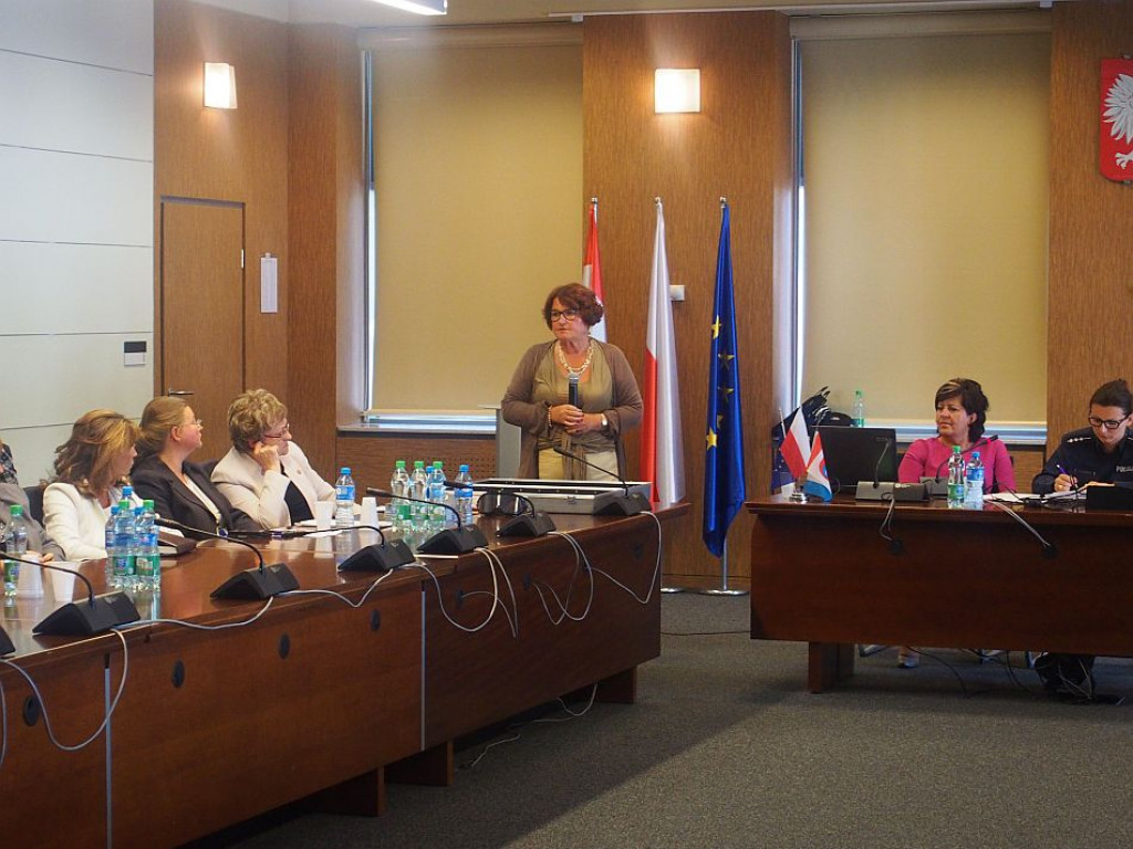 Legionowo: Z dyrektorami szkół o dopalaczach