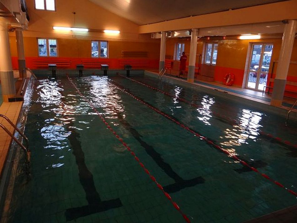 Jabłonna: Basen znów otwarty