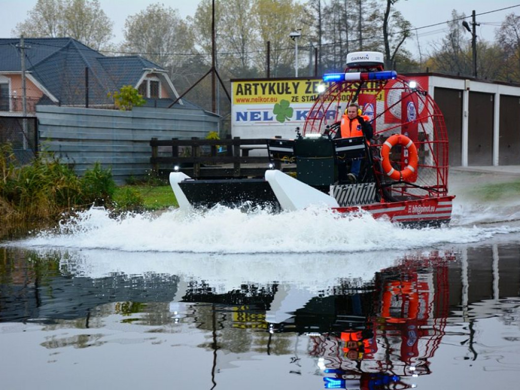 Zegrze: Służby testowały platformę do ewakuacji