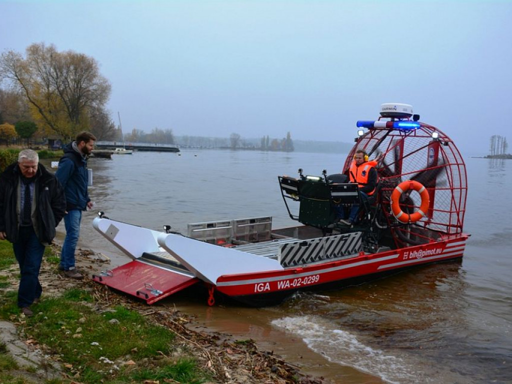 Zegrze: Służby testowały platformę do ewakuacji