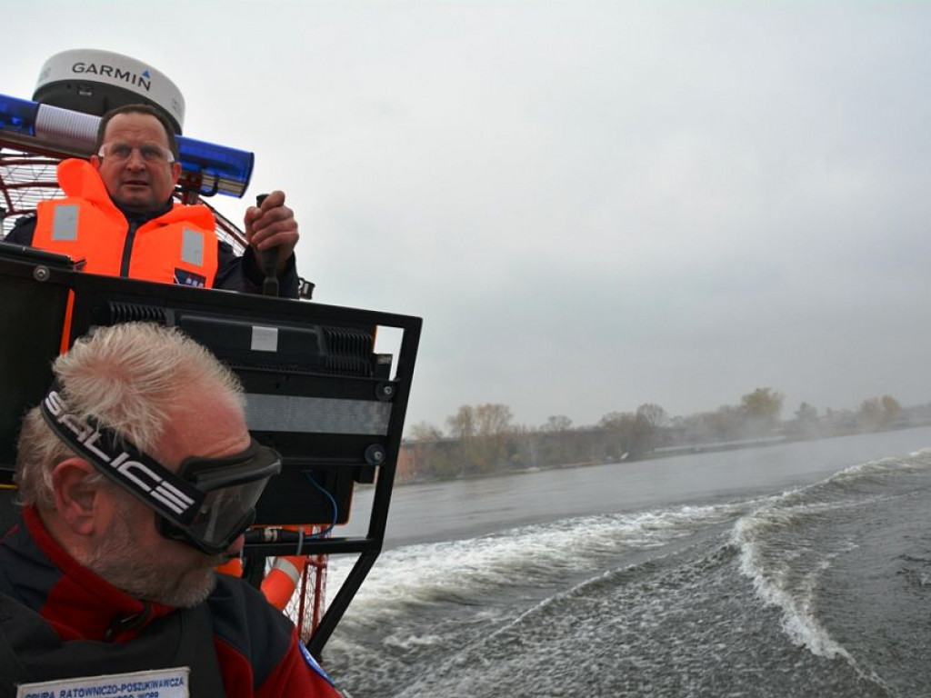 Zegrze: Służby testowały platformę do ewakuacji