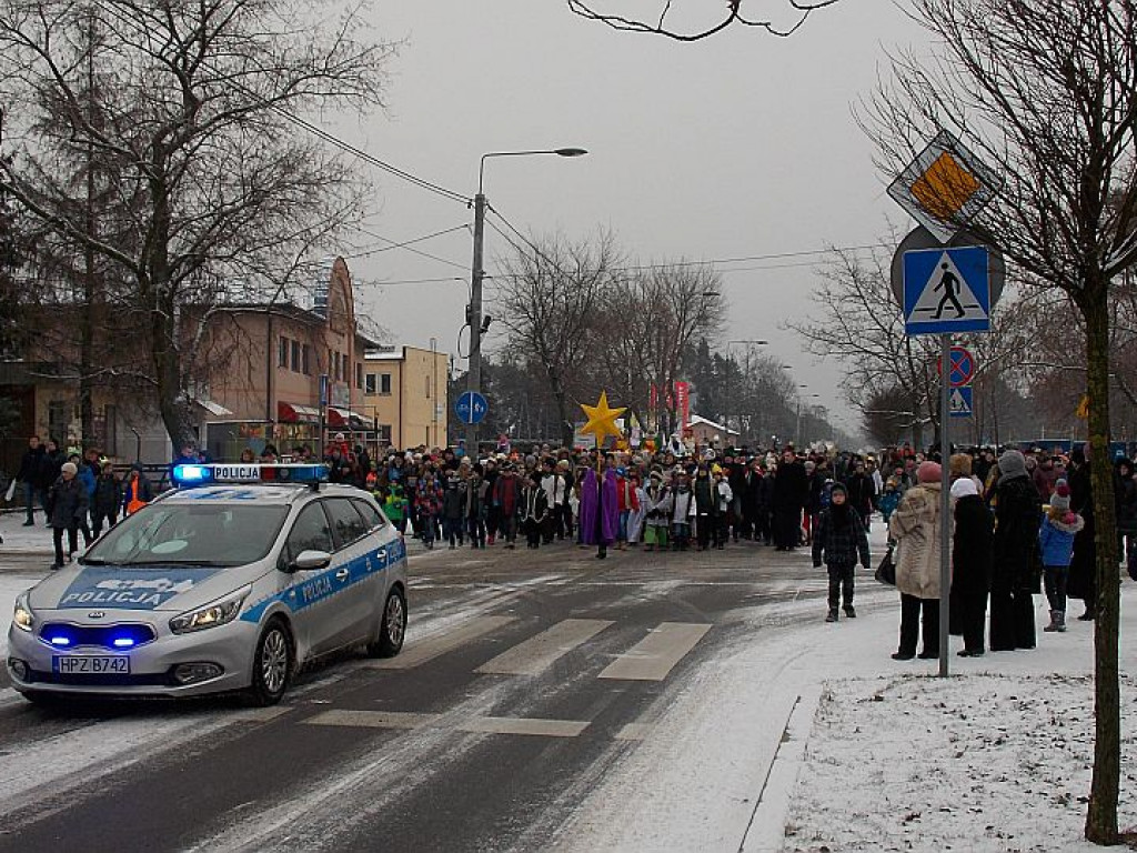 Legionowo, Jabłonna: Ulicami przeszły Orszaki Trzech Króli (wideo)