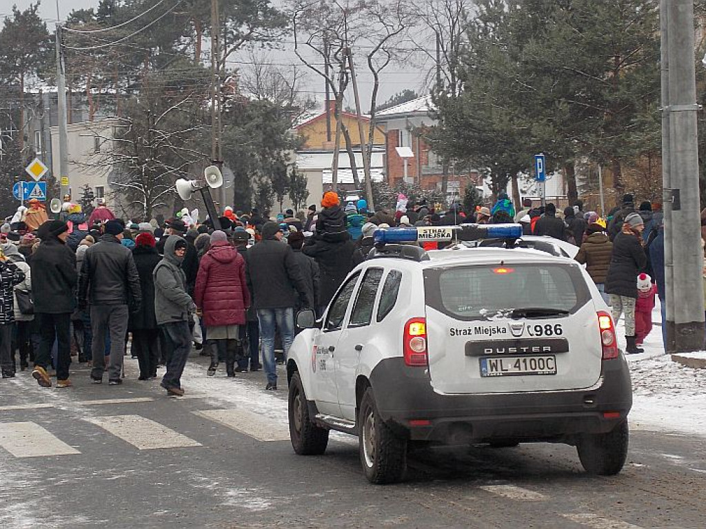 Legionowo, Jabłonna: Ulicami przeszły Orszaki Trzech Króli (wideo)