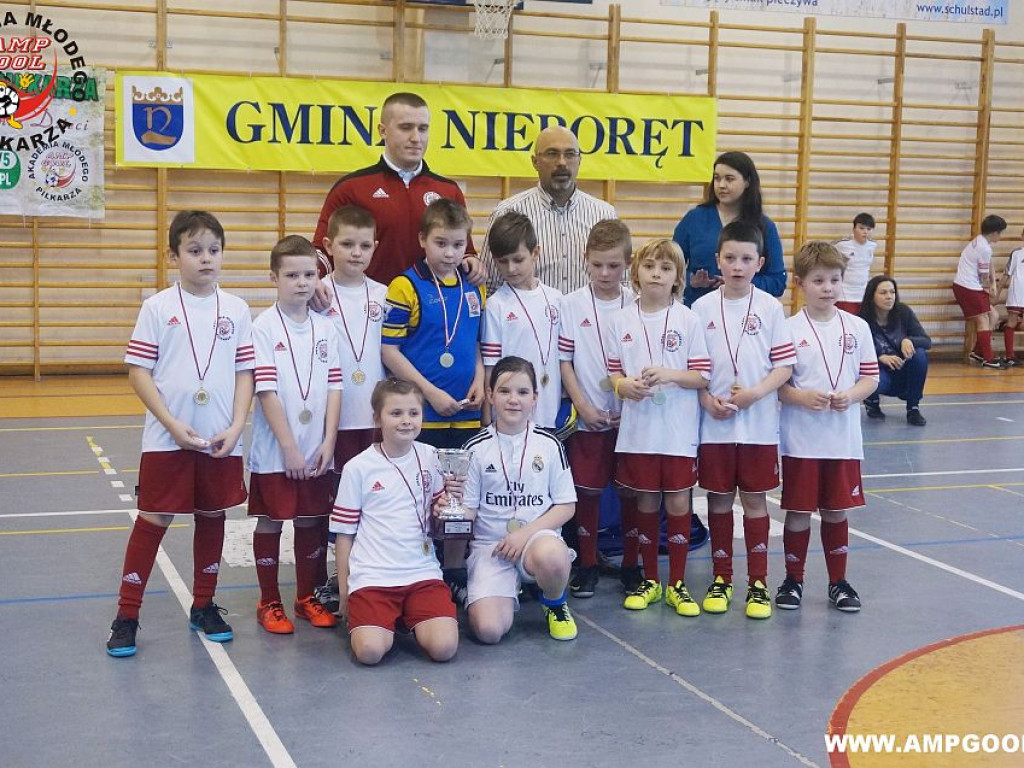 Stanisławów Pierwszy: Sportowe emocje na turnieju AMP GOOL