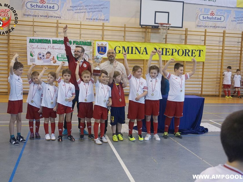 Stanisławów Pierwszy: Sportowe emocje na turnieju AMP GOOL