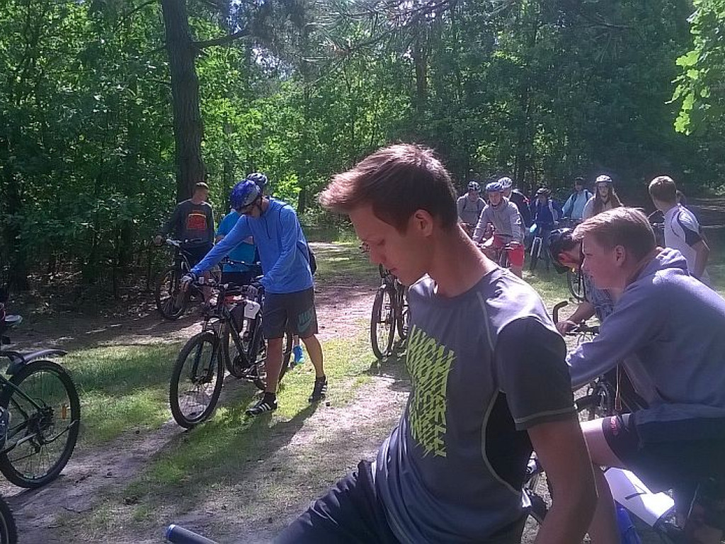 Chotomów: Uczniowie z powiatu wystartowali w wyścigu rowerów górskich