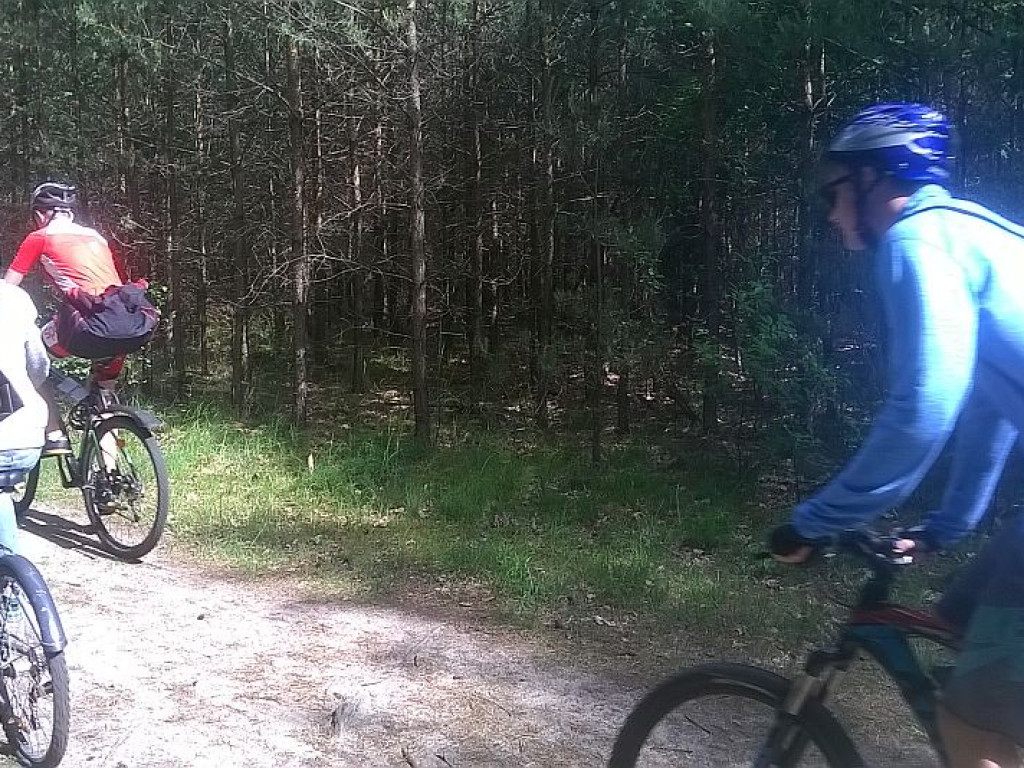 Chotomów: Uczniowie z powiatu wystartowali w wyścigu rowerów górskich