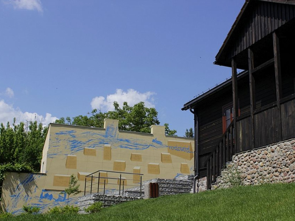 Serock: Nowy mural przy ul. św. Wojciecha