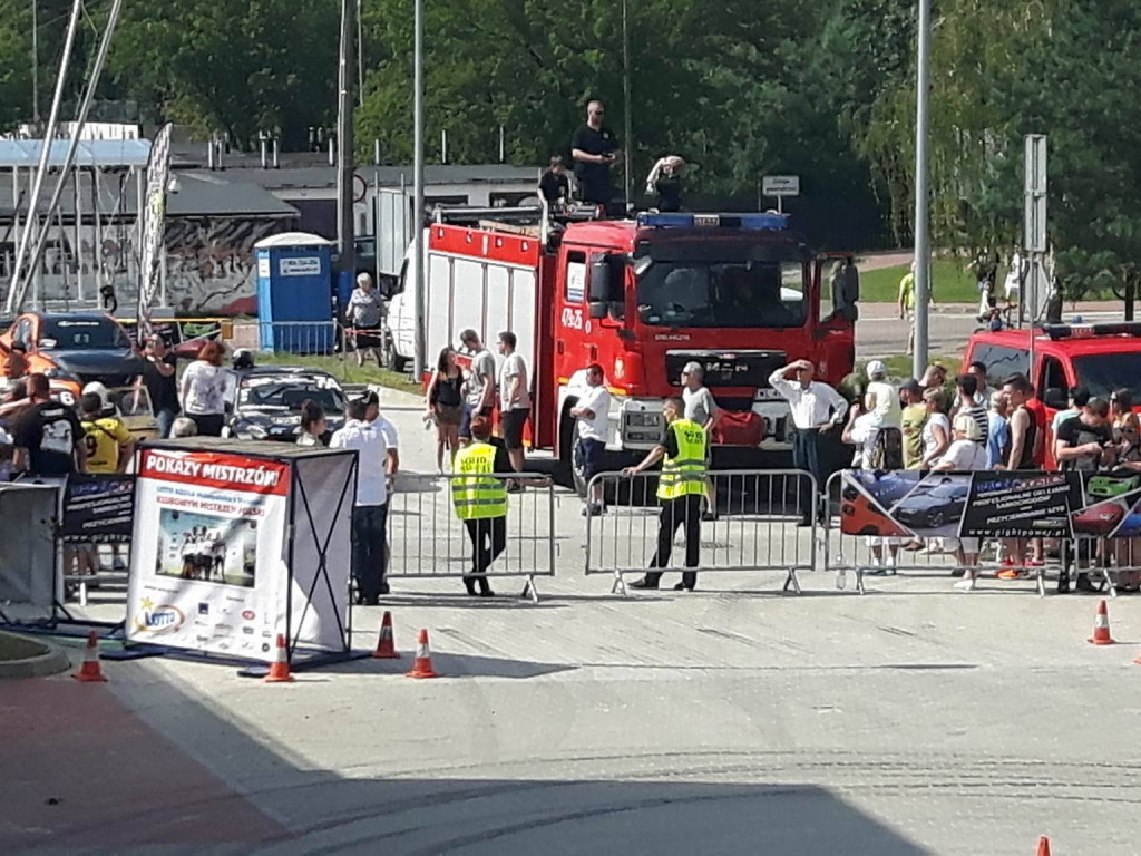 Legionowo: Parking wielopoziomowy po stronie os. Piaski już otwarty