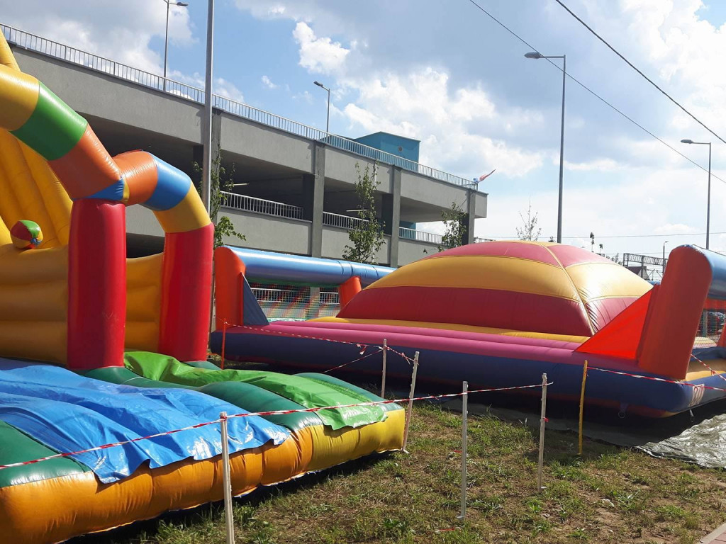 Legionowo: Parking wielopoziomowy po stronie os. Piaski już otwarty