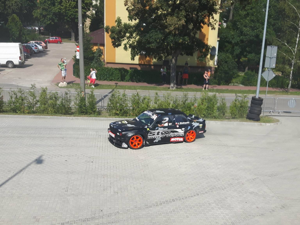Legionowo: Parking wielopoziomowy po stronie os. Piaski już otwarty