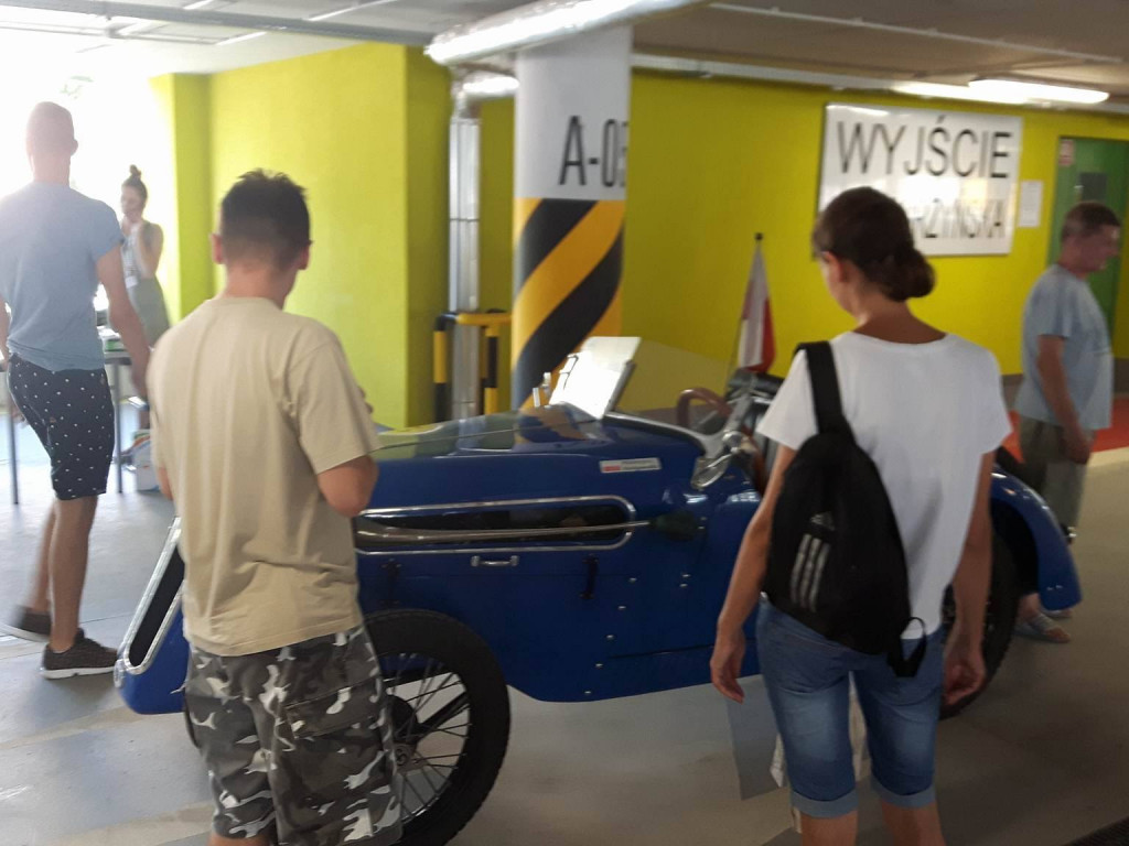 Legionowo: Parking wielopoziomowy po stronie os. Piaski już otwarty