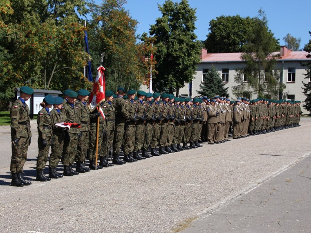 Święto Wojska Polskiego w zegrzyńskim Centrum Szkolenia Łączności i Informatyki