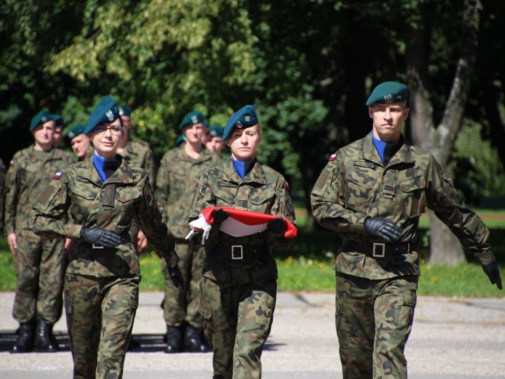 Święto Wojska Polskiego w zegrzyńskim Centrum Szkolenia Łączności i Informatyki