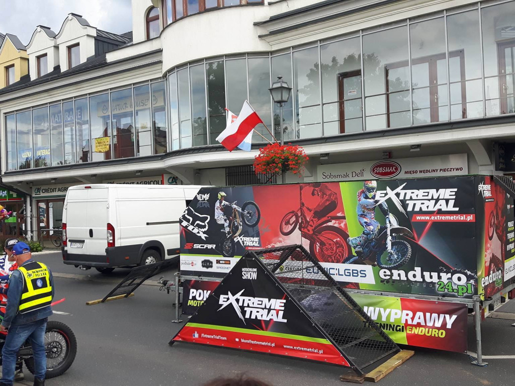Legionowo: Muzyka i ryk silników na Rynku (galeria)