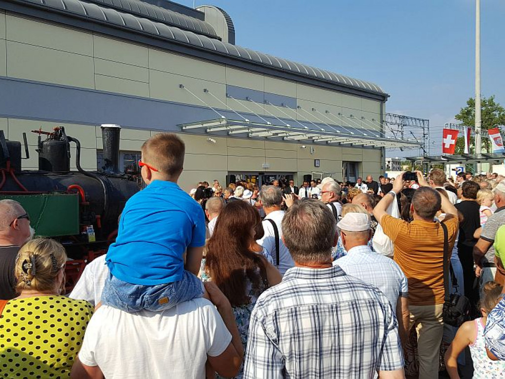 Legionowo: Po wielu latach budowy otworzyli nowy dworzec (galeria)