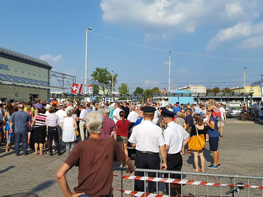 Legionowo: Po wielu latach budowy otworzyli nowy dworzec (galeria)