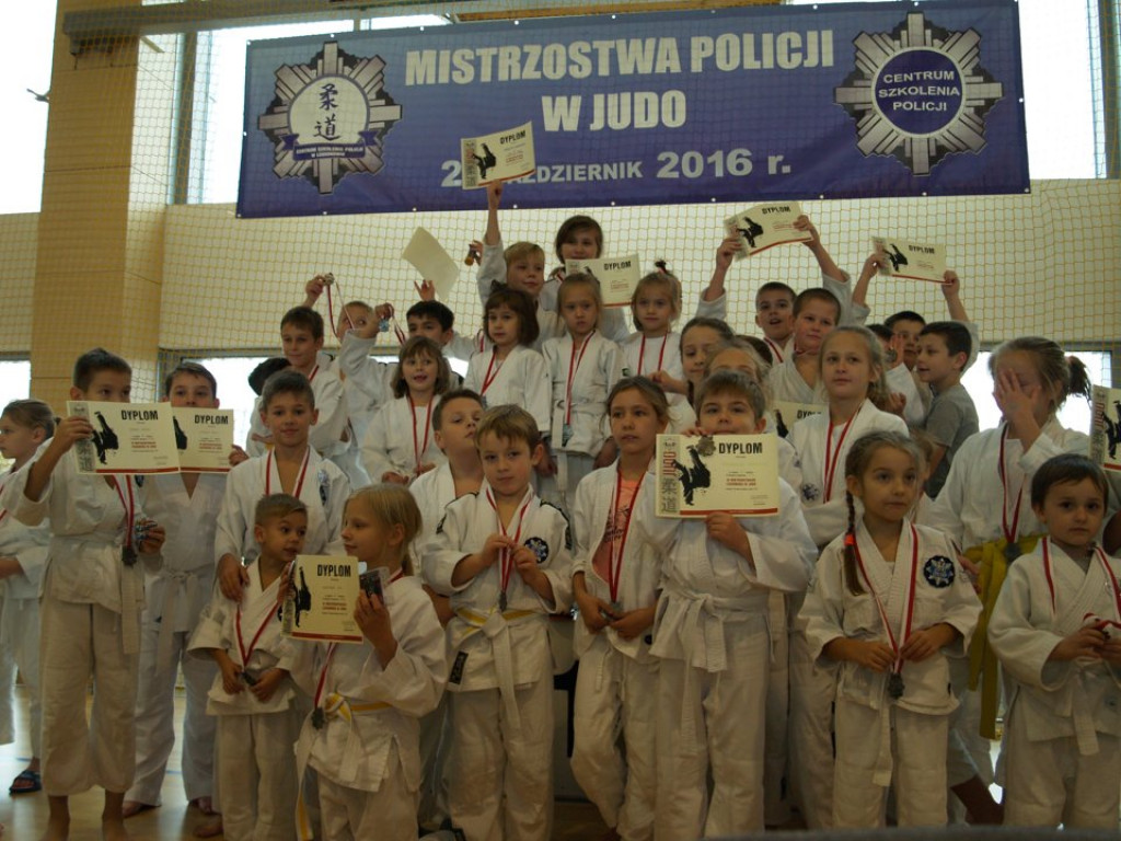 Legionowo: Mistrzostwa Policji na 10-lecie sekcji judo Legionowskiego Towarzystwa Sportowego
