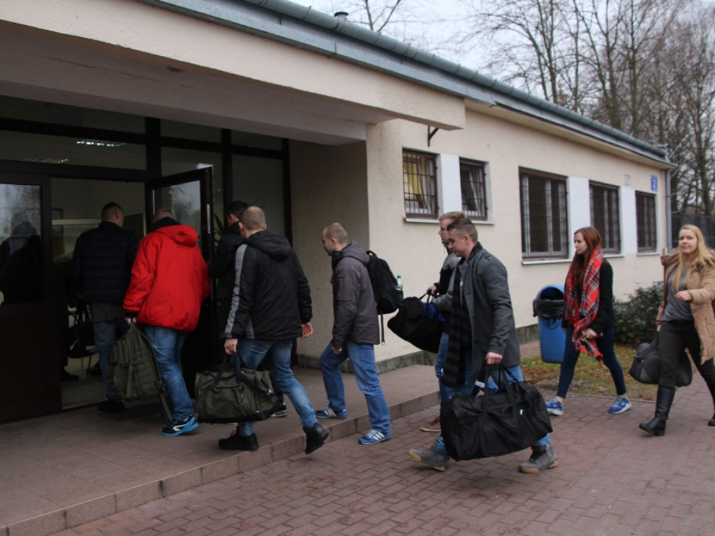Zegrze: Prawie 170 ochotników rozpoczęło szkolenie w Centrum Szkolenia Łączności i Informatyki