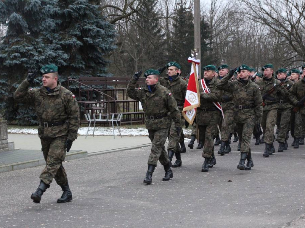 Zegrze: Uroczyste wręczenie broni i aktów mianowań w CSŁiI