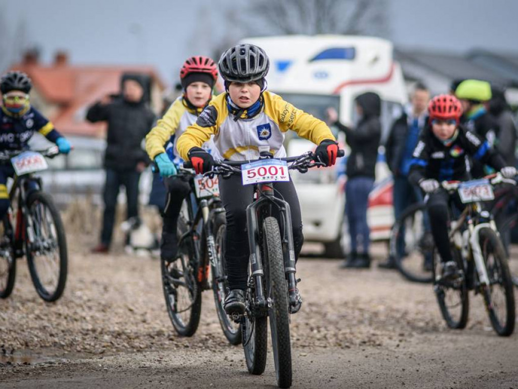 Pierwsze lody przełamane! Inauguracja kolarskiego sezonu w Jabłonnie (galeria)