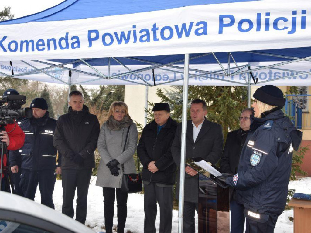 Legionowski: Policja dostała cztery nowe radiowozy (galeria)