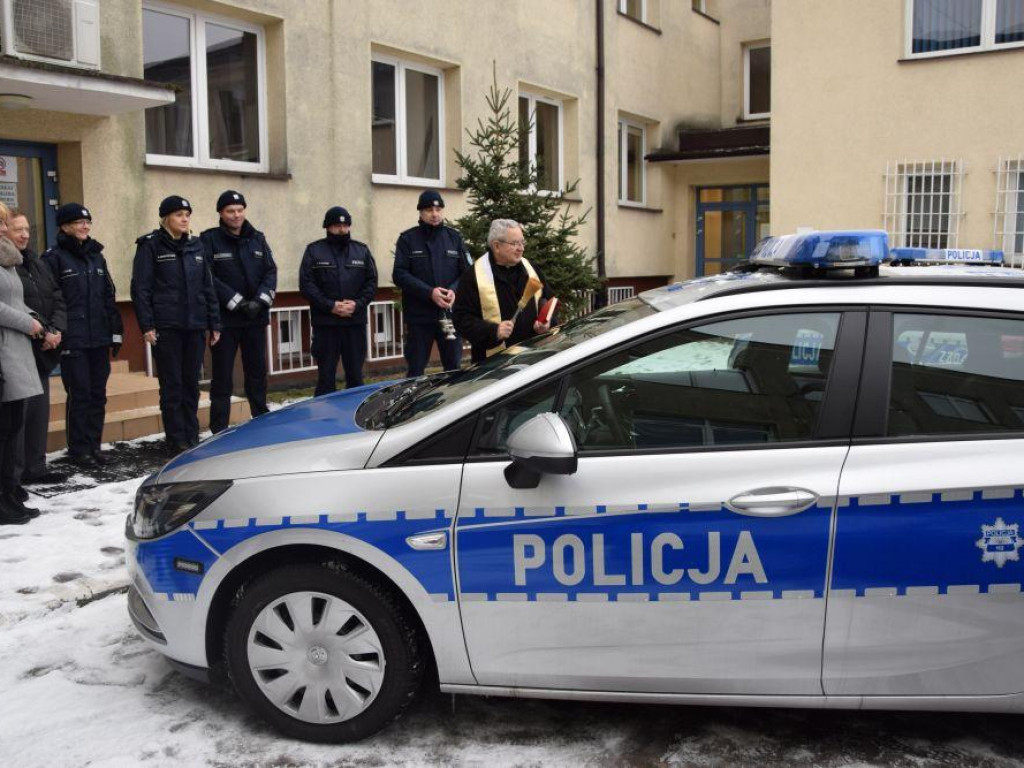 Legionowski: Policja dostała cztery nowe radiowozy (galeria)