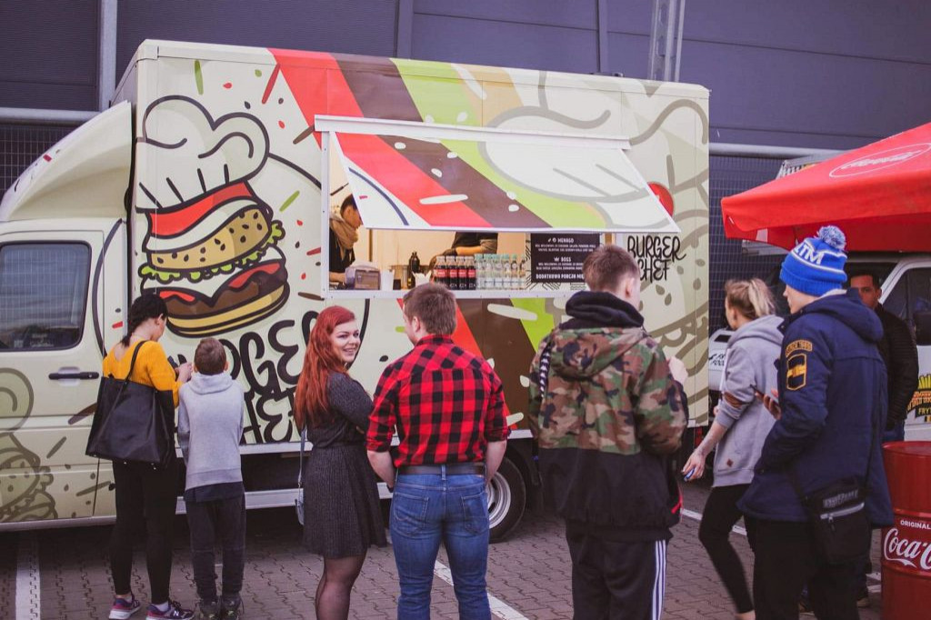Foodtrucki wkrótce zawitają do Legionowa!