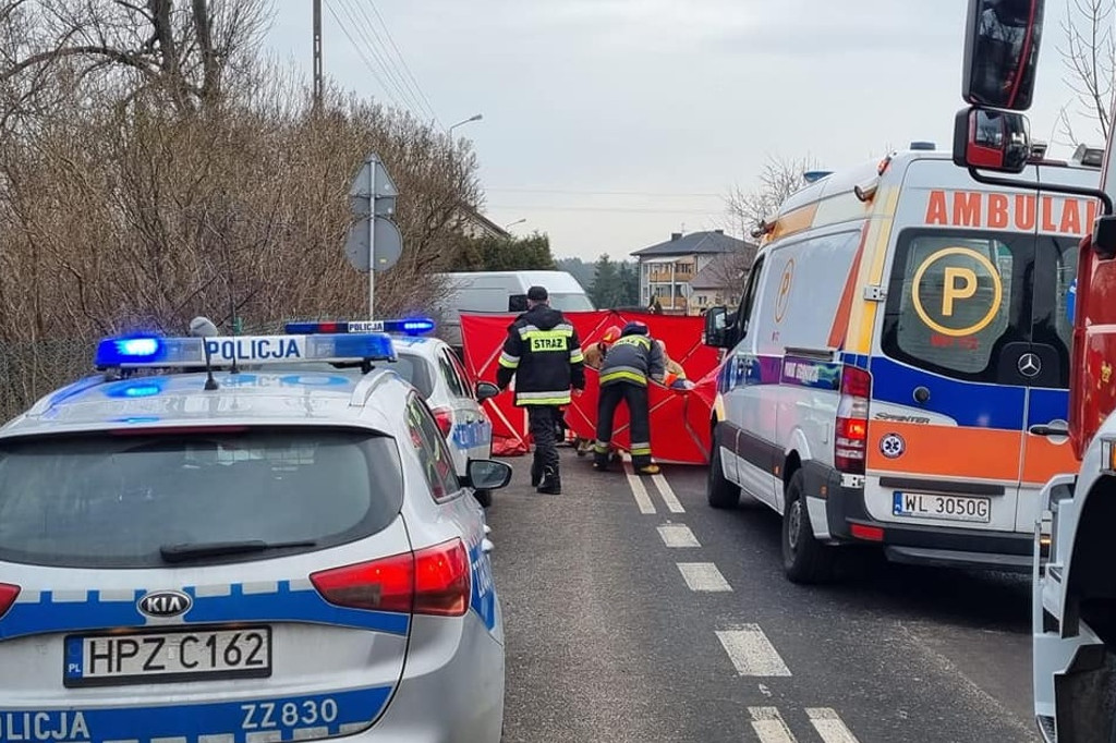 Skuterem uderzył w tył ciężarówki