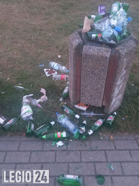 Legionowo: Teren rekreacyjny przy Królowej Jadwigi