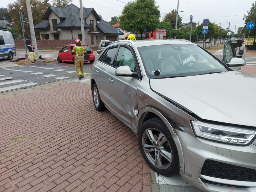 Legionowo: Kolizja toyoty i audi na Jagiellońskiej