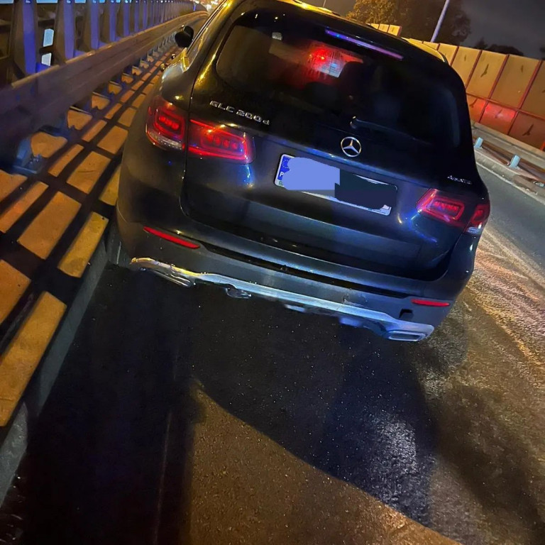 Zderzenie skody i mercedesa na Zegrzyńskiej