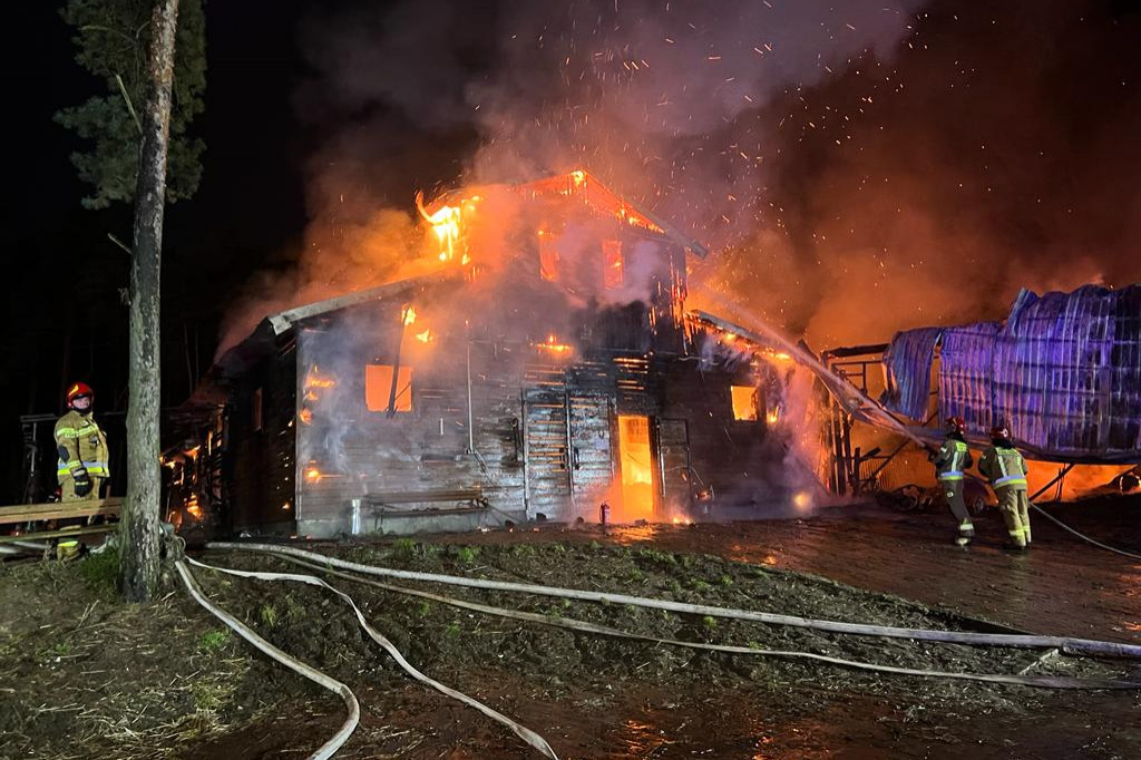 W pożarze stadniny zginęło osiem koni