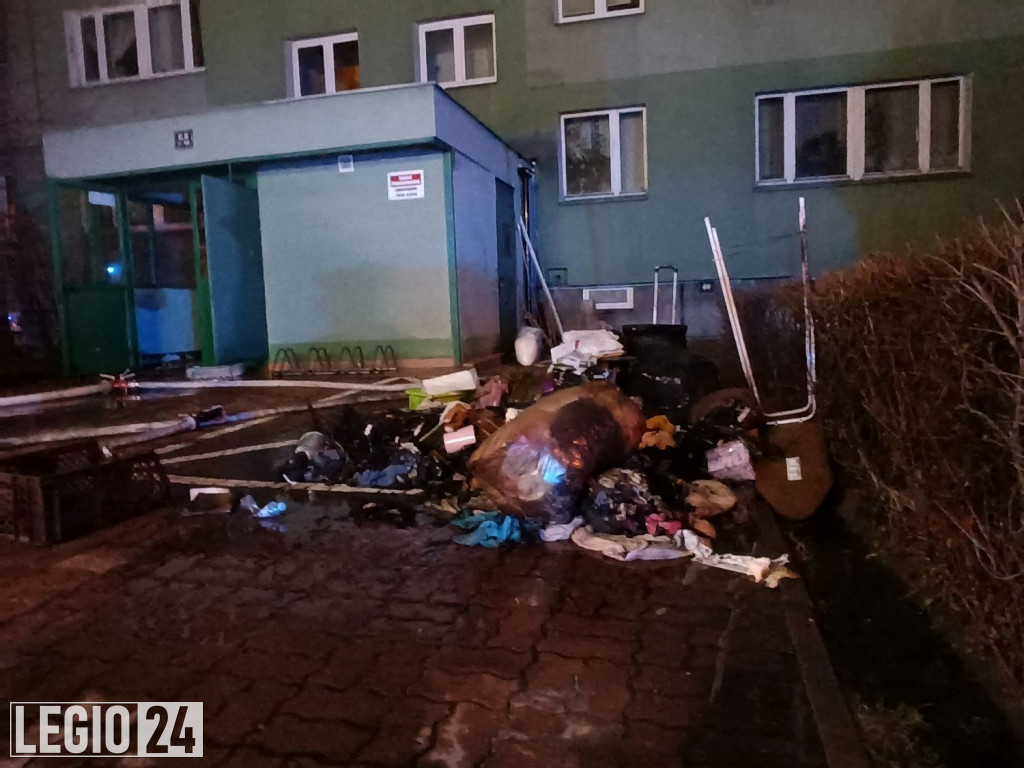 Pożar w bloku przy 3-go Maja w Legionowie
