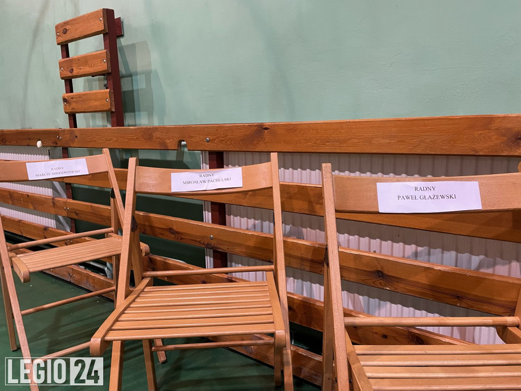 Tłumy na spotkaniu ws stacji przeładunkowej śmieci
