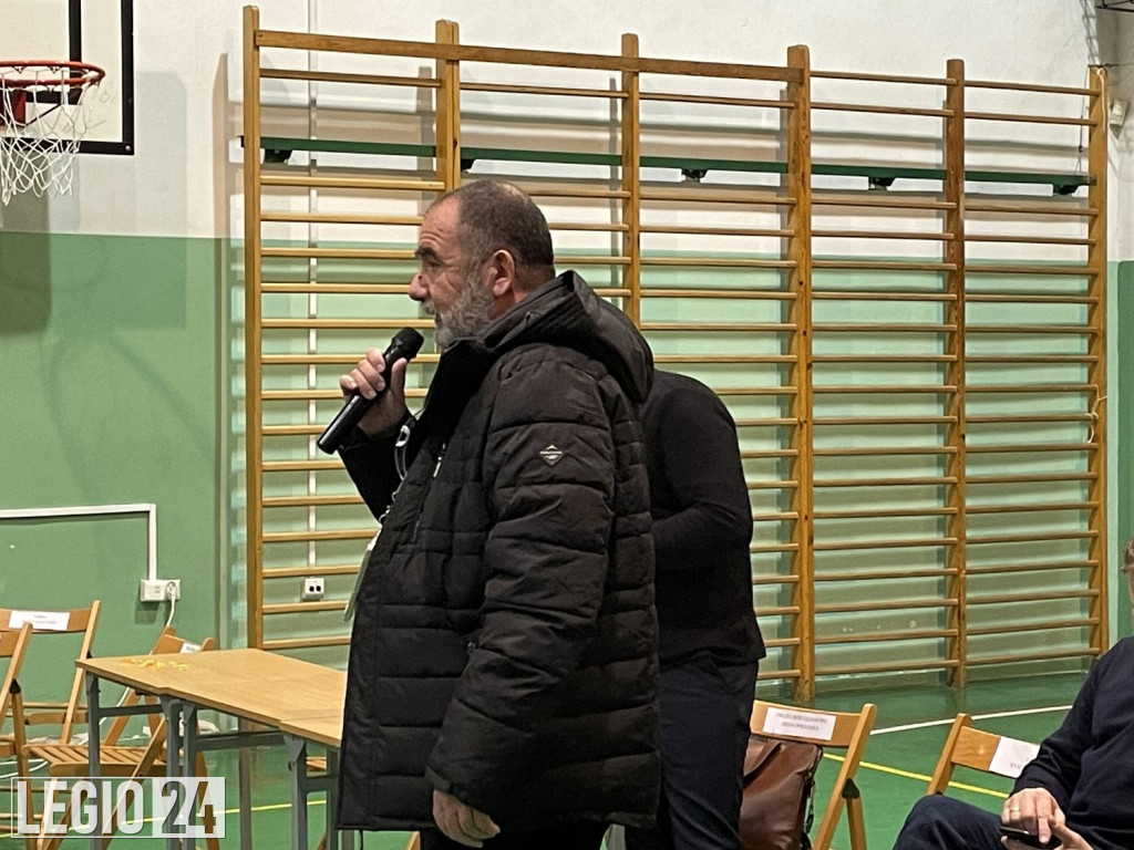 Tłumy na spotkaniu ws stacji przeładunkowej śmieci