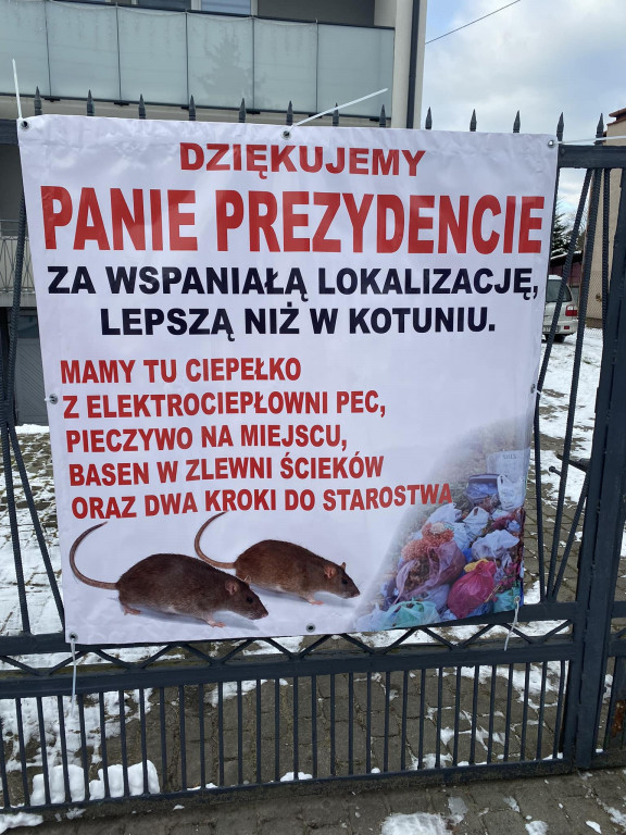 Śmieci przy Sikorskiego. Tak protestują mieszkańcy