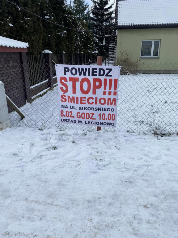 Śmieci przy Sikorskiego. Tak protestują mieszkańcy