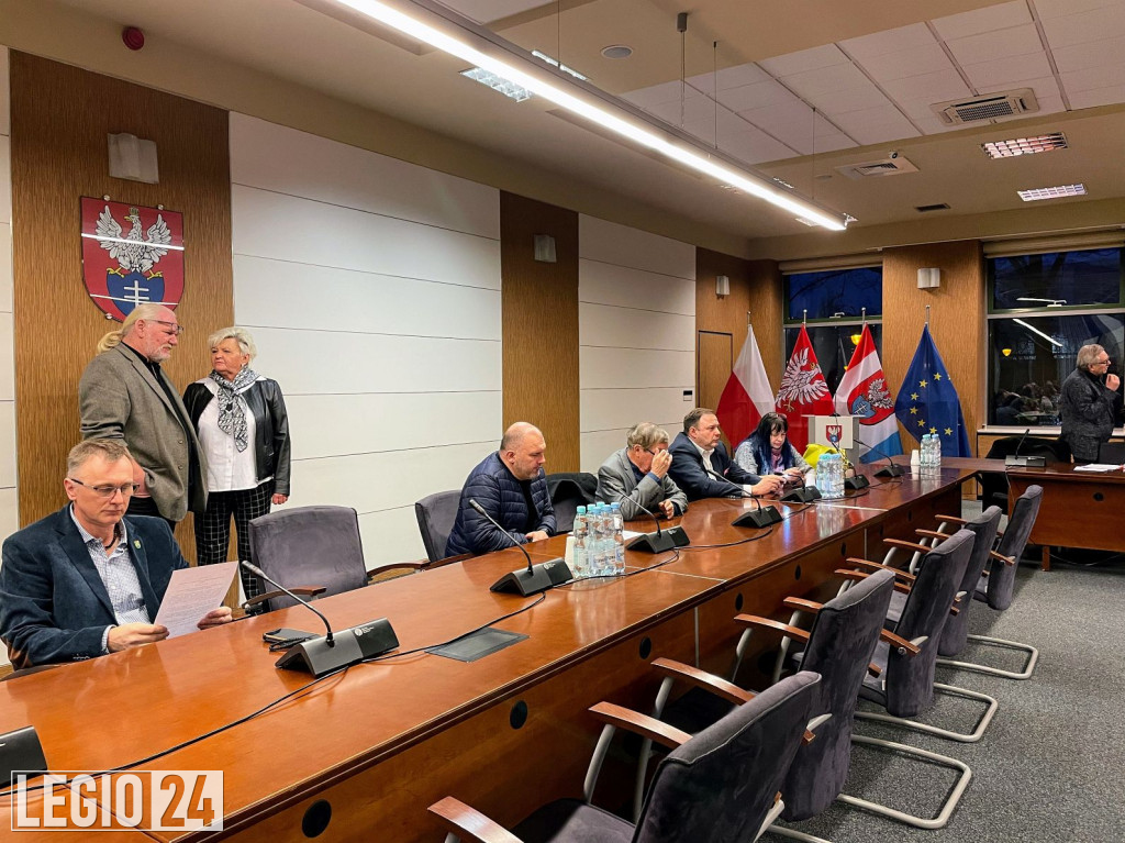 Wspólna deklaracja samorządowców przeciw kolei