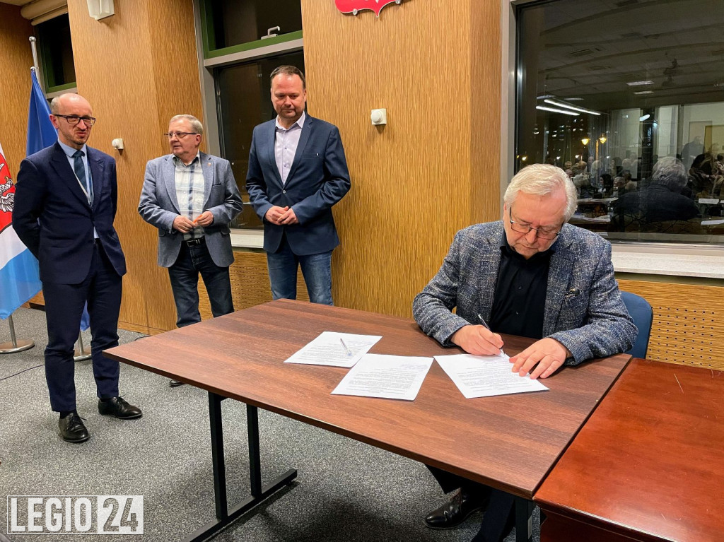 Wspólna deklaracja samorządowców przeciw kolei