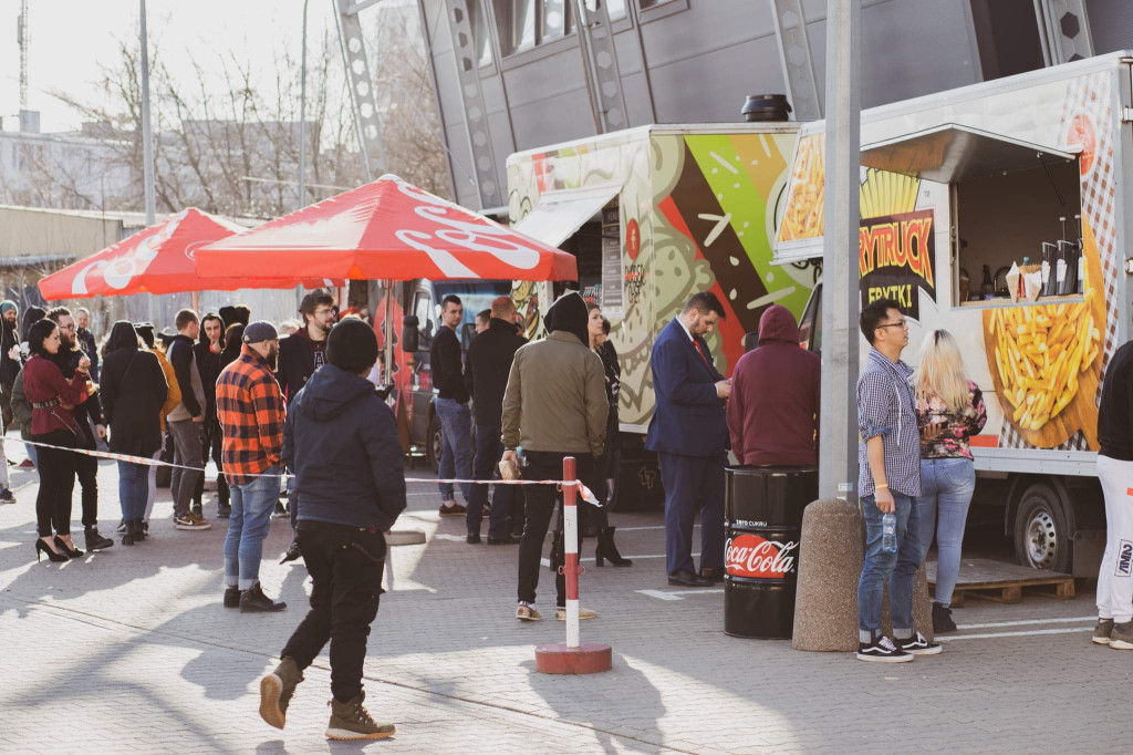 Food trucki znów pojawią się przed Areną