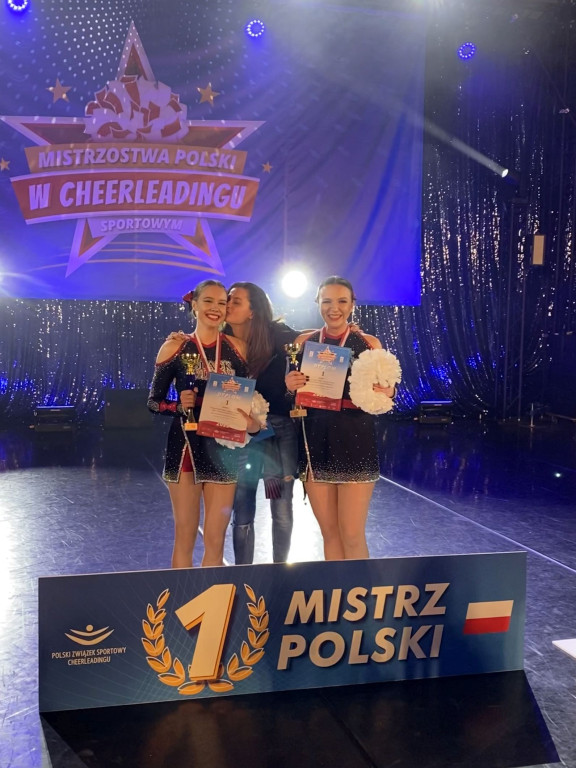 Pięć medali dla legionowskich cheerleaderek!