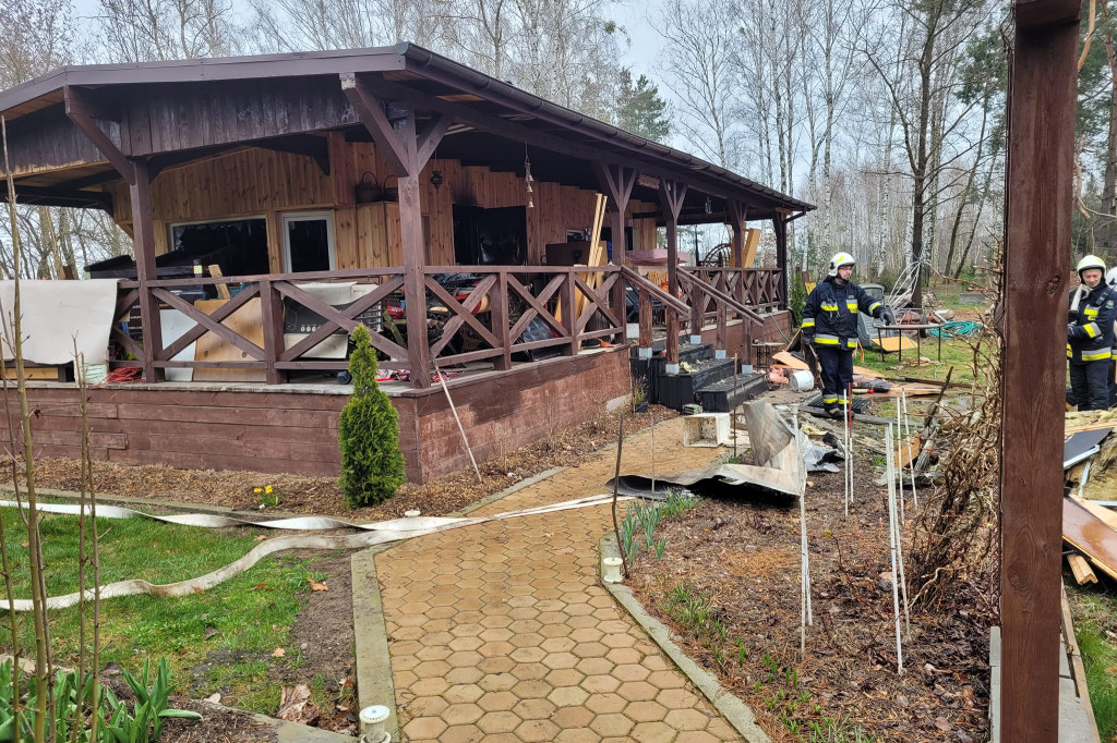 Pożar domu w Izbicy (gm. Serock)